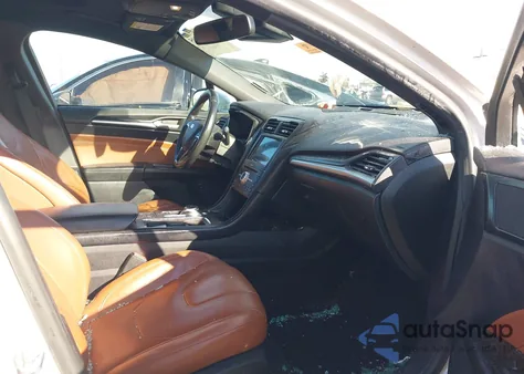 2020 Ford Fusion Plug-In Hybrid Titanium from USA, damaged, VIN 3FA6P0SU4LR149575